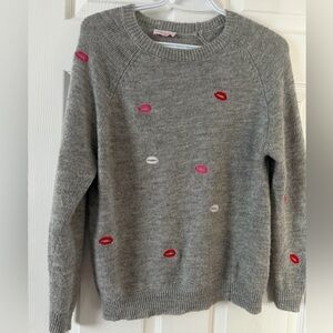 Pink Lily Gray Sweater with Colorful Lip Prints